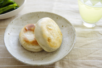 【あさのパン？】おやきと器
