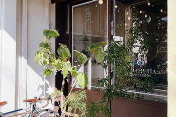 【あさのパンとCOFFEE】 MAISON KUROSU と AMAMERIA