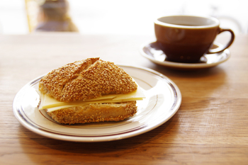 【北欧だより / BREAD】BMOの朝食を〜