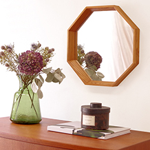 Octagonal mirror in oregon pine