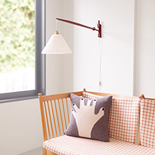 Louis Poulsen / Swing arm wall lamp in solid teak
