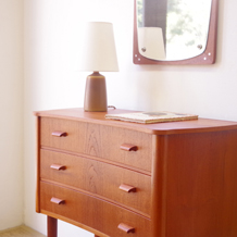 Curved small chest