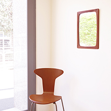 Small mirror in teak