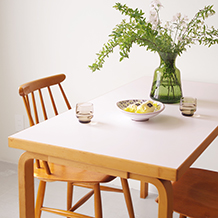 Alvar Aalto / Artek table 80A (white)