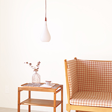 Holmegaard /Drop shaped pendant (white)