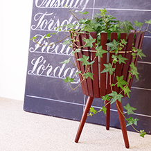 Flowerpot cover in teak