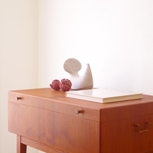 Sewing table in teak