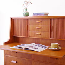 Bureau with tambour doors in teak & oak