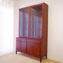 Gunni Omann / Cabinet with glass doors in rosewood