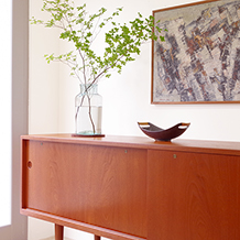 Hans J. Wegner / Sideboard in teak RY26