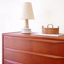 Chest of 6drawers with key in teak