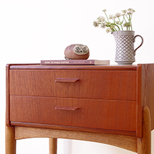 Chest of 2drawers in teak and oak