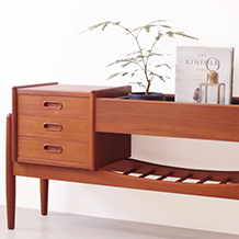Arne Wahl Iversen / Chest of 3drawers with planter