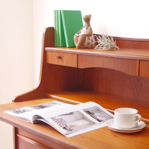 Bureau with mirror &key