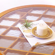 Round table in glass