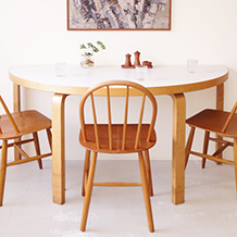 Alvar Aalto /artek Table 96 (half-round / white)