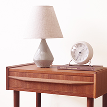 Chest of drawer in teak