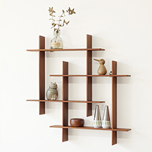 Display wall shelf in solid teak