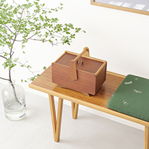 Sewing box in teak and oak