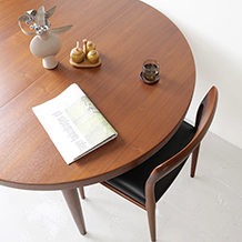 Schou Andersen / Round dining table in teak