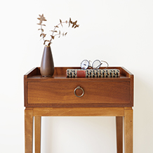 Peter Hvidt /Bed side chest in walnut