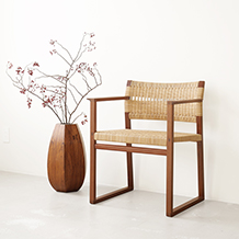 Hexagonal flower container in rosewood