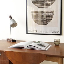 Lyfa / Desk lamp in rosewood Sylvia