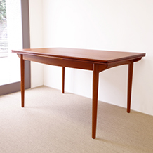 Dining table with 2extra leaves in teak&oak