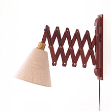 Movable wall lamp in solid teak