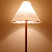 Le Klint / Floor lamp model327 in solid mahogany