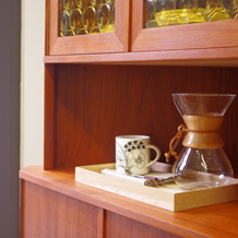  Corner cabinet with glass doors & key