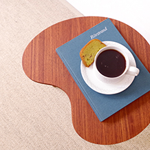 Kidney shaped table with tray in teak