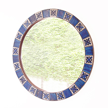 Dietlinde Hein / Circular mirror with tiles