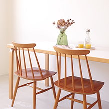 Alvar Aalto / Artek table 81A (white)