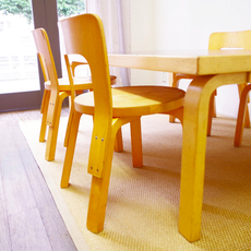 アルヴァ・アアルト Artek チルドレンズチェアをアップしました