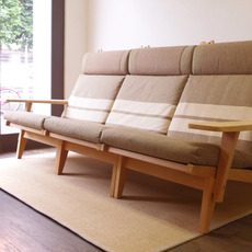 [VINTAGE] Hans.J.Wegner 3人掛ソファGE375をアップしました