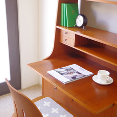 Bureau with bookcaseをアップしました