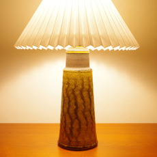 Nils Kahler / Table lamp をアップしました