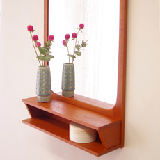 Small mirror with shelf をアップしました