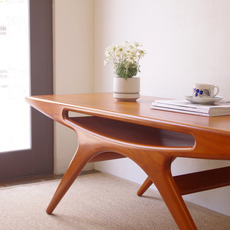 Johannes Andersen /Coffee table 'smiley'をアップしました