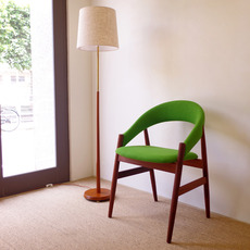Floor lamp in teakをアップしました