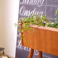 Flower planter in teakをアップしました