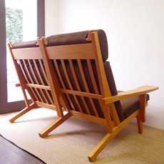 【張替代込】Hans.J.Wegner / 2pers.high back sofa GE375をアップしました