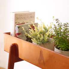 Flower planter in teak & copper をアップしました