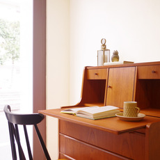 Bureau with mirror をアップしました
