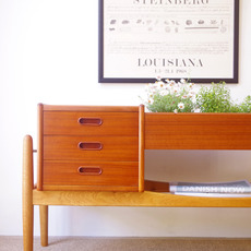 Arne Wahl Iversen / Planter chest をアップしました