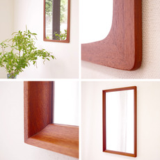 Medium mirror in teak を2点アップしました