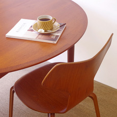 Round dining table with extra leave in teak をアップしました