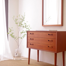 Small chest in teak をアップしました