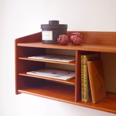 Wall shelf in teak をアップしました